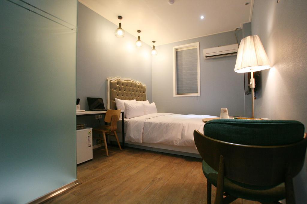 Vvalt Hotel Seoul Rum bild