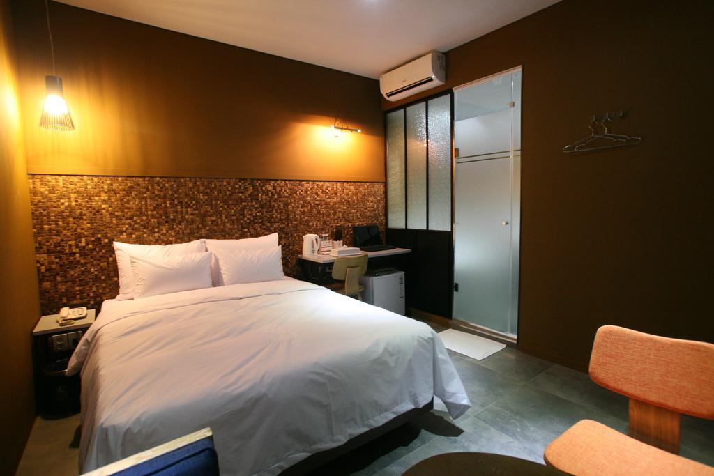 Vvalt Hotel Seoul Rum bild