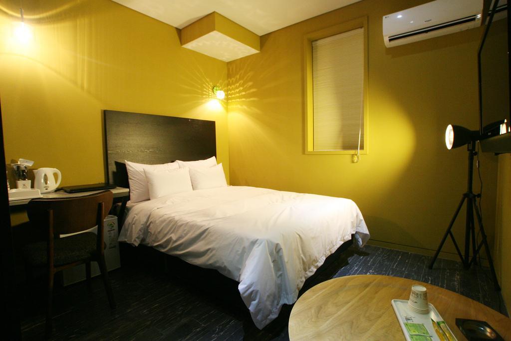 Vvalt Hotel Seoul Rum bild