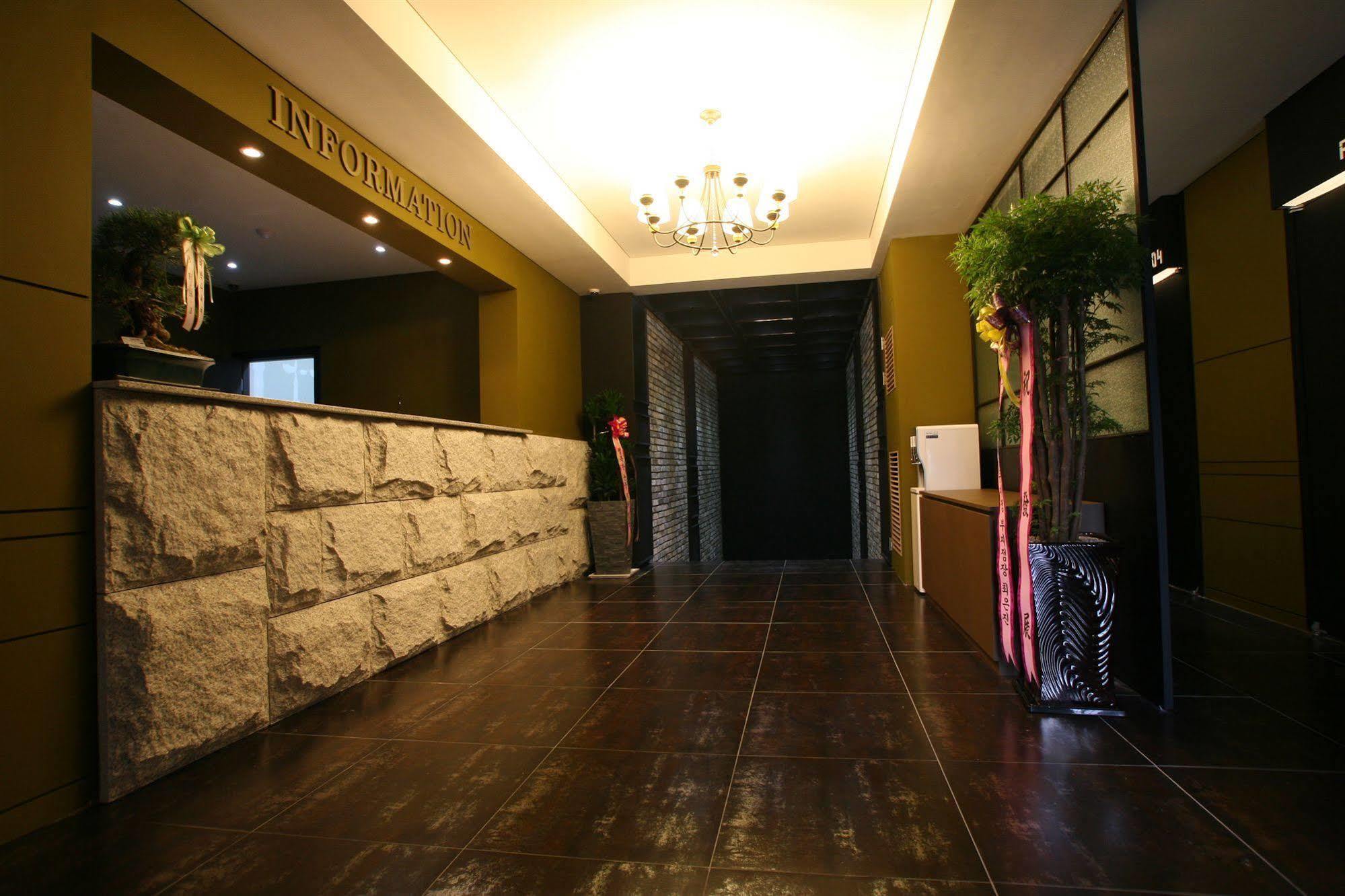 Vvalt Hotel Seoul Exteriör bild
